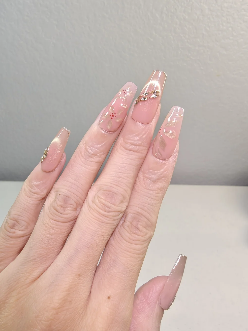 Nude Pink Gold Cat Eye With Floral Long Coffin Press On Nails With Rhinestone